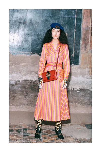 Look 70